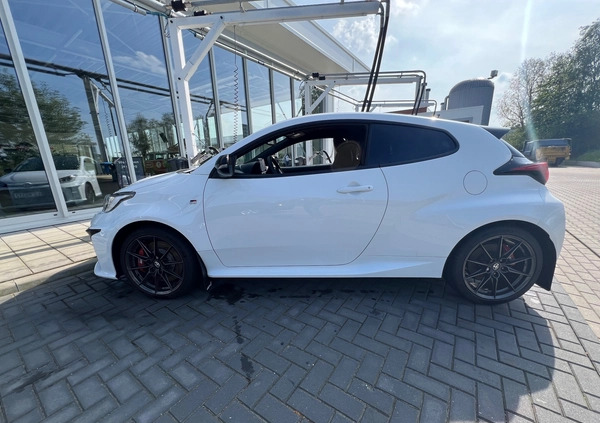 Toyota Yaris cena 169000 przebieg: 6000, rok produkcji 2023 z Słupsk małe 121